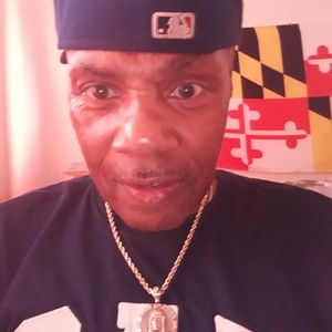 Meet your Posher, Larry